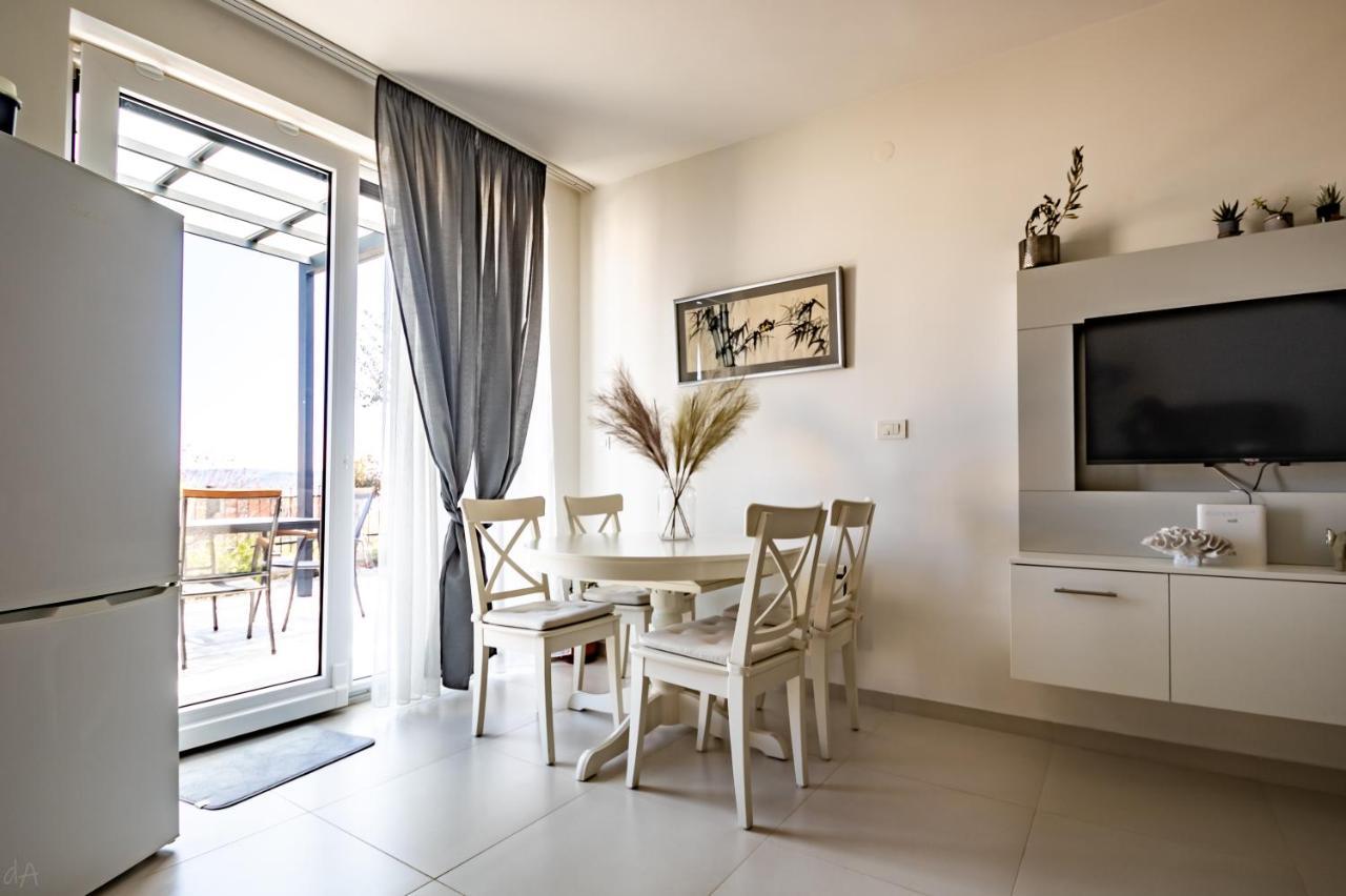 Appartement Boutique La Perla Jacuzzi à Murter Extérieur photo