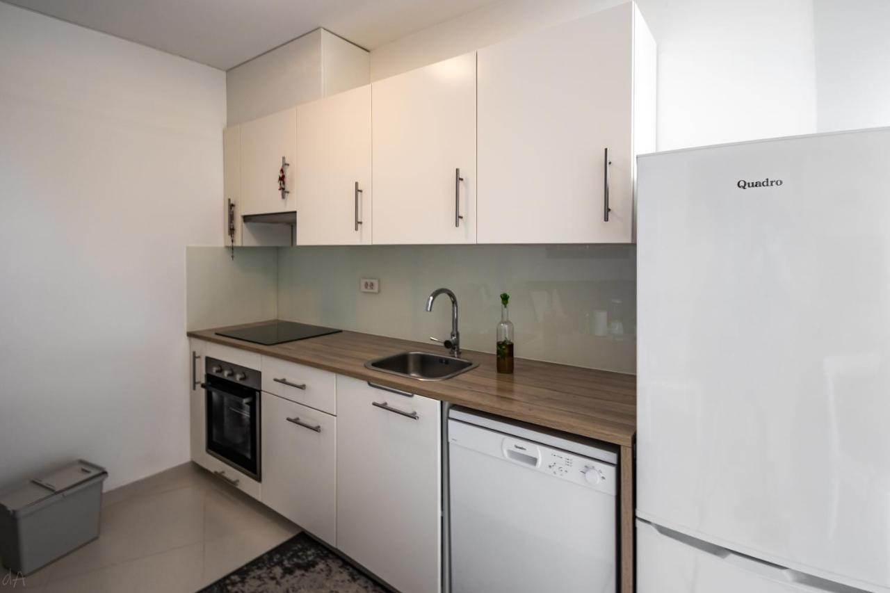 Appartement Boutique La Perla Jacuzzi à Murter Extérieur photo